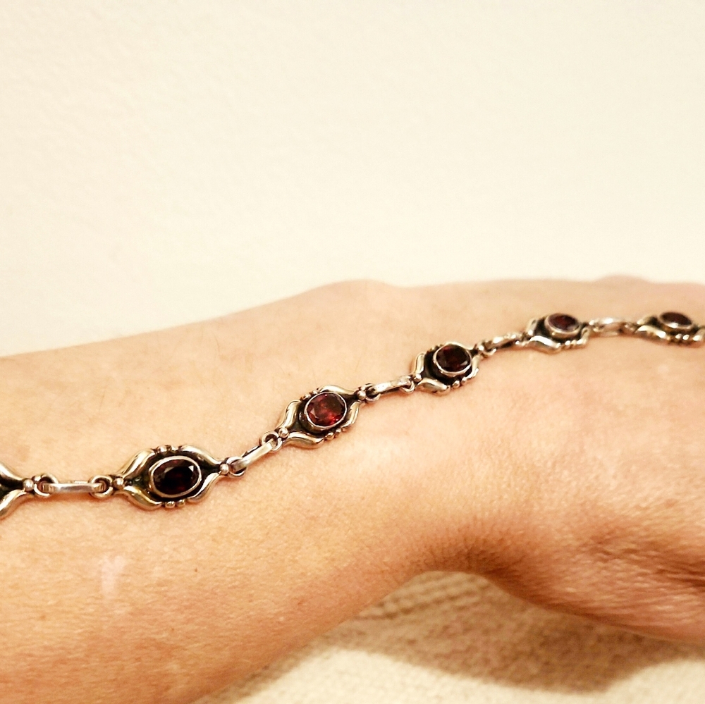 Vintage Sterling Silver & Garnet Bracelet
